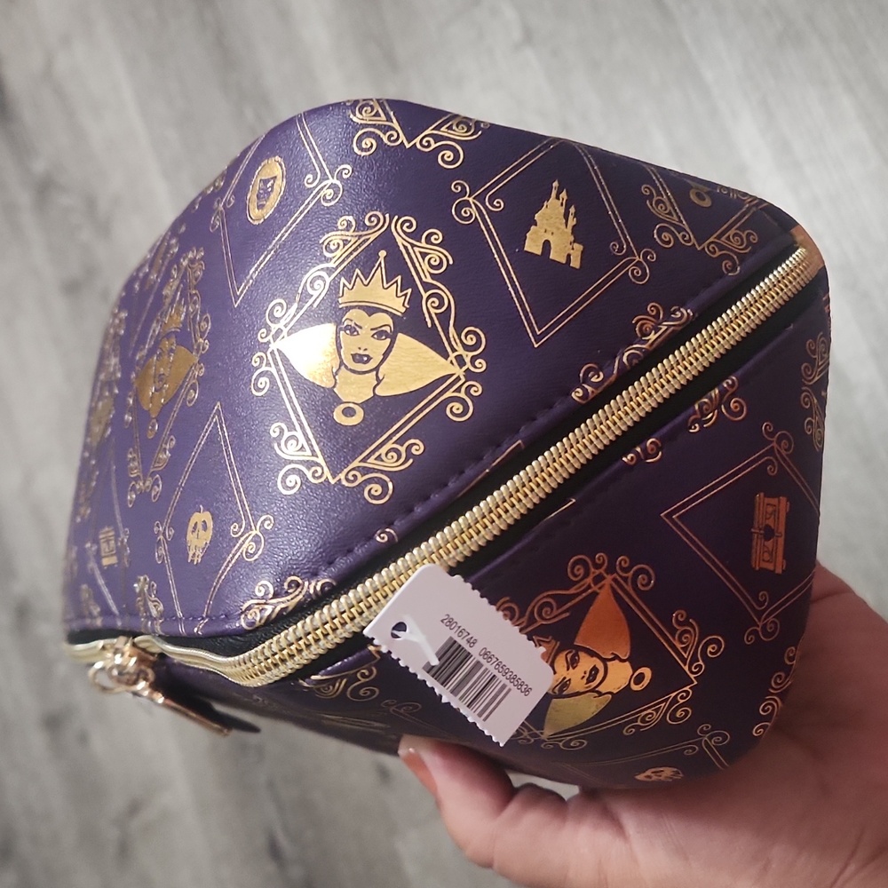 Disney Evil Queen Cosmetic Bag NWT - Picture 3 of 4